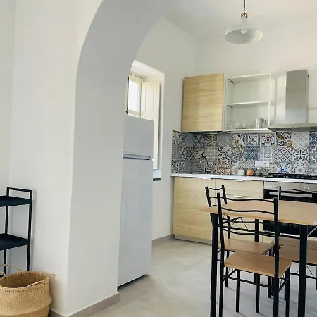 Apartment Arco Sul Mare - Le Di Valeria & Matteo Malfa (Salina)